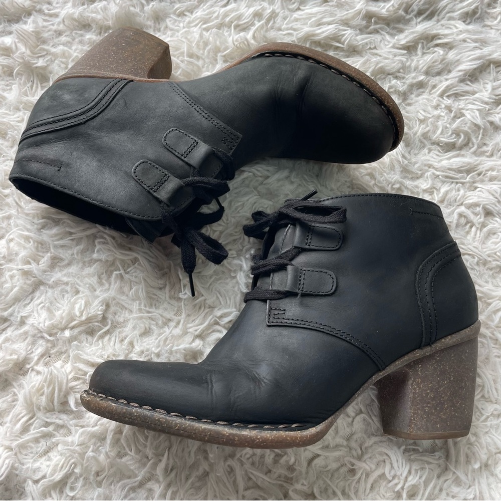 Clarks Unstructured Carleta Lyon‎ Black Leather Ankle Boots Size 9.5